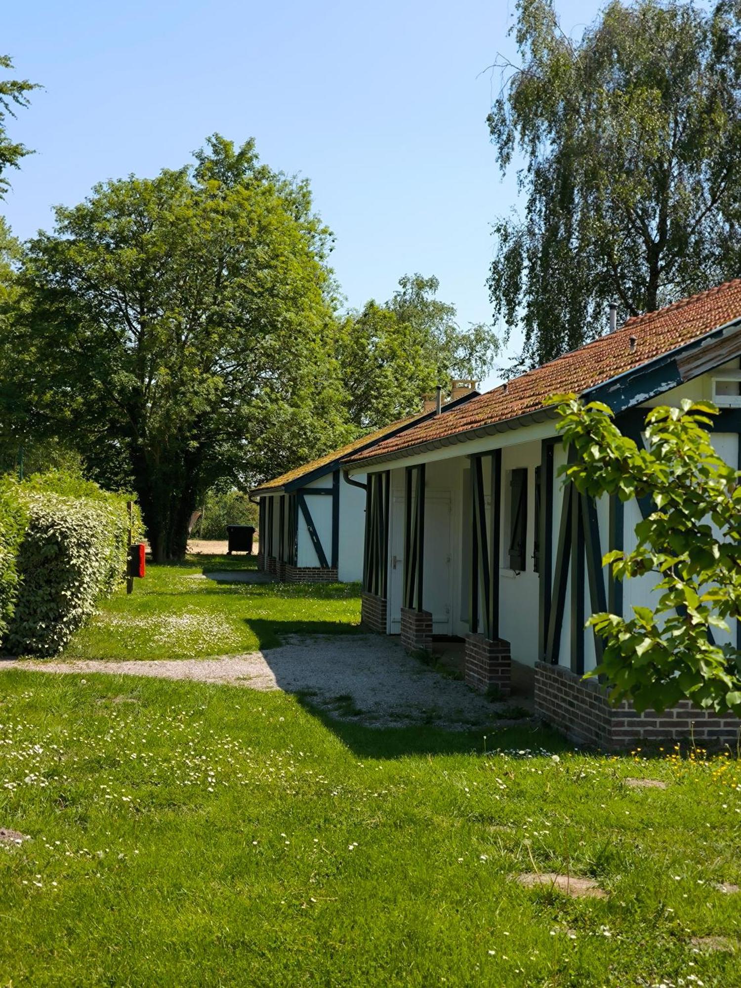 Hotel Et Cottages Domaine Du Marquenterre Сен-Кантен-ан-Турмон Экстерьер фото